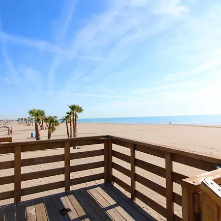 Global Properties, Practico Con Piscina En La Playa De Canet