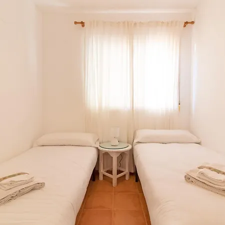 Global Properties, Practico Con Piscina En La Playa De Canet *